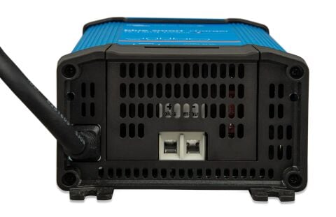 Victron Blue Smart IP22 Charger 220V 12V 30A (1) Akü Şarj Cihazı (BPC123047002)